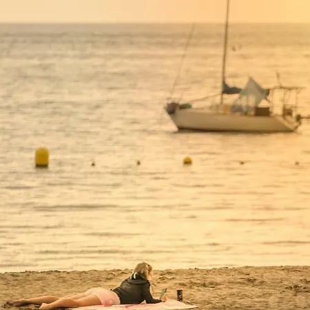 Comodoro Estudio Vista Mar Explotaciones Ravel * Arona (Tenerife)