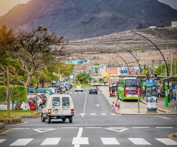 Comodoro Estudio Vista Mar Explotaciones Ravel Daire Arona (Tenerife)