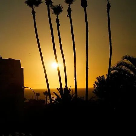 Comodoro Estudio Vista Mar Explotaciones Ravel * Arona (Tenerife)