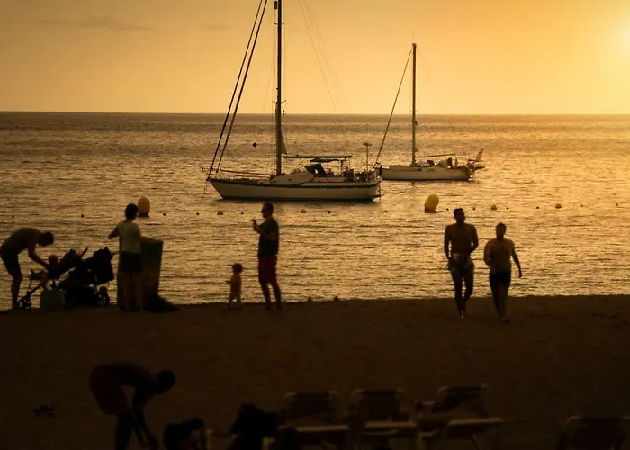 Comodoro Estudio Vista Mar Explotaciones Ravel شقة أرونا