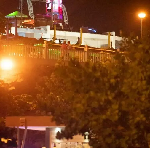 Comodoro Estudio Vista Mar Explotaciones Ravel *