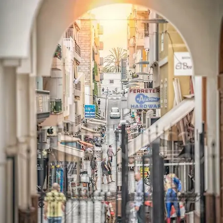 Comodoro Estudio Vista Mar Explotaciones Ravel * Arona